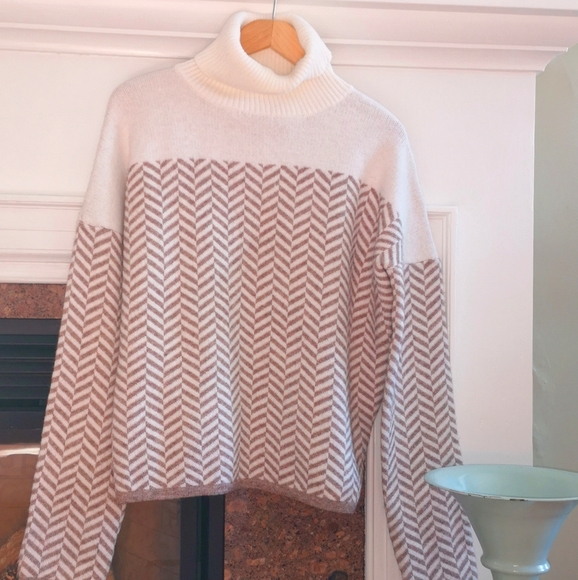 Pink Martini Sweaters - Sweater